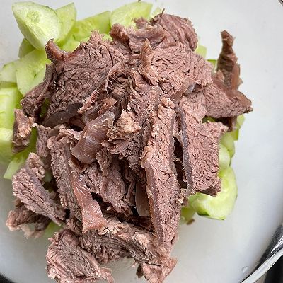 凉拌牛肉