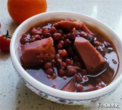 燕窝|芋头加它煮，是穷人的“燕窝”，隔几天吃一次，40岁还是少女脸