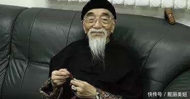 铁帽子王爷|这位王爷卖了祖宅卖祖坟,败光钱后做车夫,溥仪知道后扔他个箱子