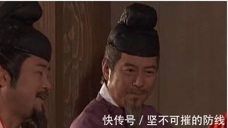 上联$富人炫富在家中悬挂一幅对联,穷秀才改了一笔,意思完全相反!