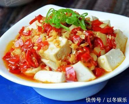 美食推荐秋葵炒鹌鹑蛋,茶树菇红烧肉,凉拌花生菠菜的做法