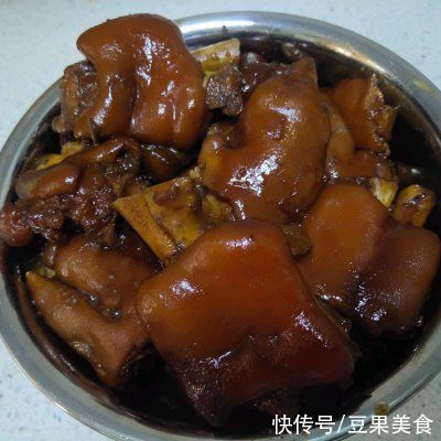 冰糖|卤猪蹄,一道能吃下三碗饭的神奇美食