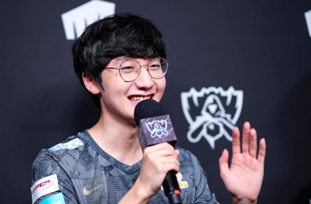 LPL|LPL全明星投票被饭圈掌握，宝蓝登顶小花生上榜，兮夜没人投票