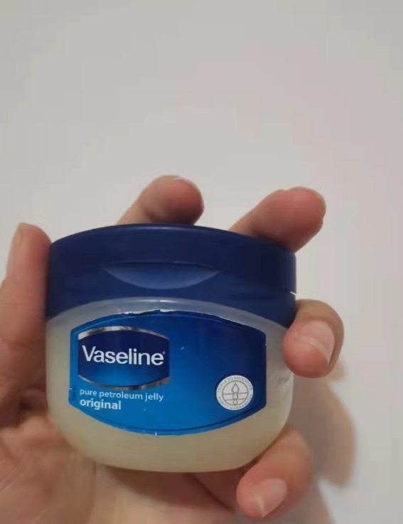 药膏 鱼鳞病专用药膏排名?鱼鳞皮肤用什么护肤好?