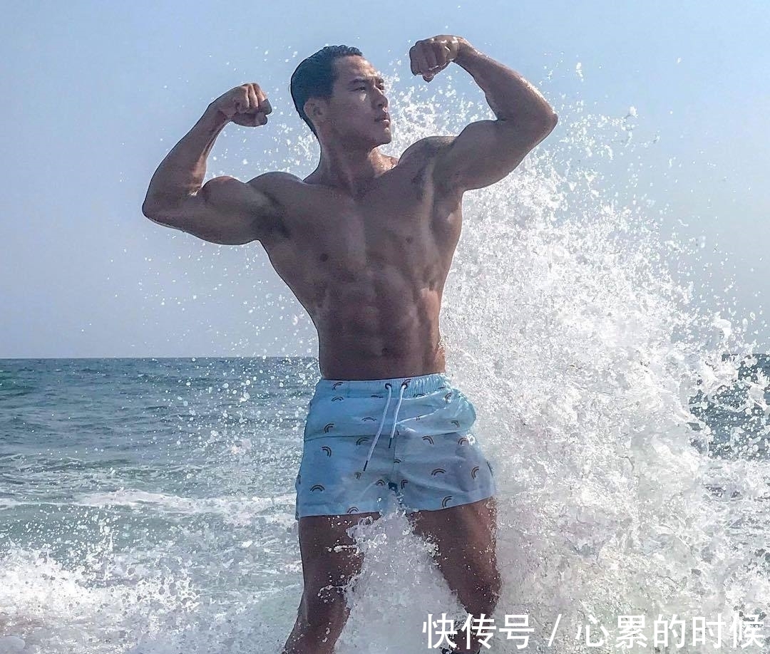 人鱼|筋肉型男的蜕变:性感的人鱼线和刀刻般的腹肌,让他魅力倍增!