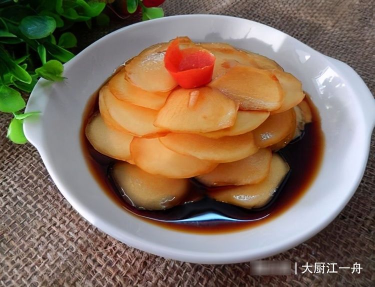 腌萝卜，最忌直接放盐，教你饭店秘制做法，酸辣脆嫩放半年都不坏