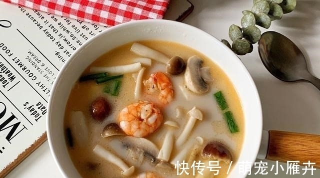 3月,宁可不吃肉也要喝这汤,营养又简单,家人常喝对脾胃好