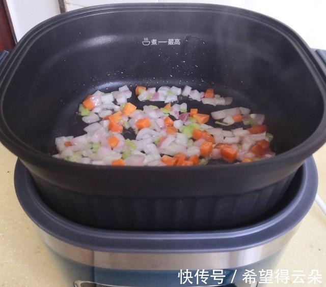 美食天下|黄金炒饭,色泽金黄,好看又好吃!