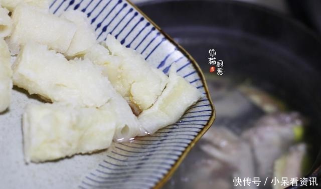 再忙|女人再忙也要爱自己,这汤一周煲2次,胶质满满,皮肤年轻十岁