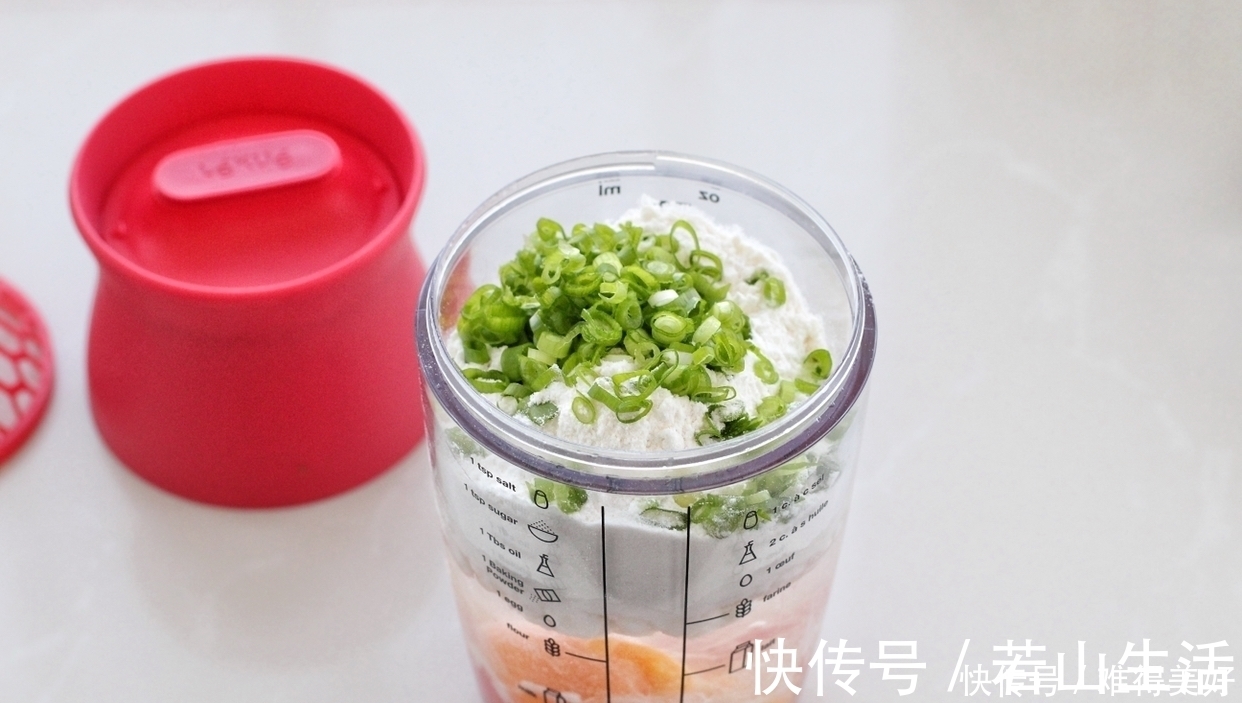 学生党|学生党早餐十分钟就搞定,营养美味,口感松软,天天吃都不觉得腻