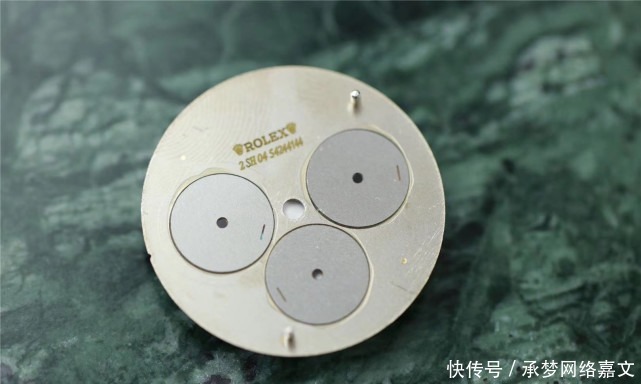 大c论表:中毒!劳力士迪通拿陨石字面制作全过程分享