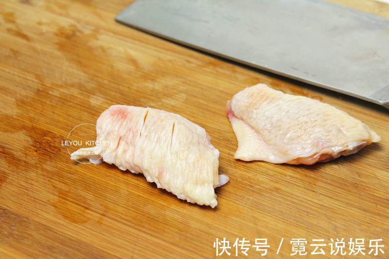 夏天的懒人焖饭,不用炒,所有料直接下锅,鸡翅嫩滑,米饭入味