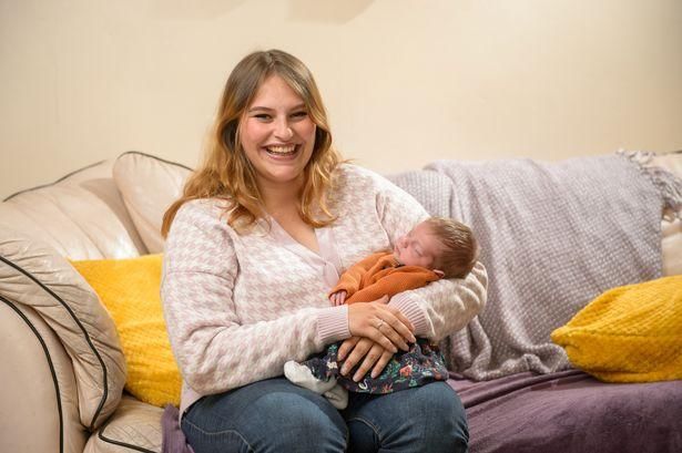婴儿|女子怀孕8个月全然不知，酒宴时突然肚子痛，意外产生一名婴儿