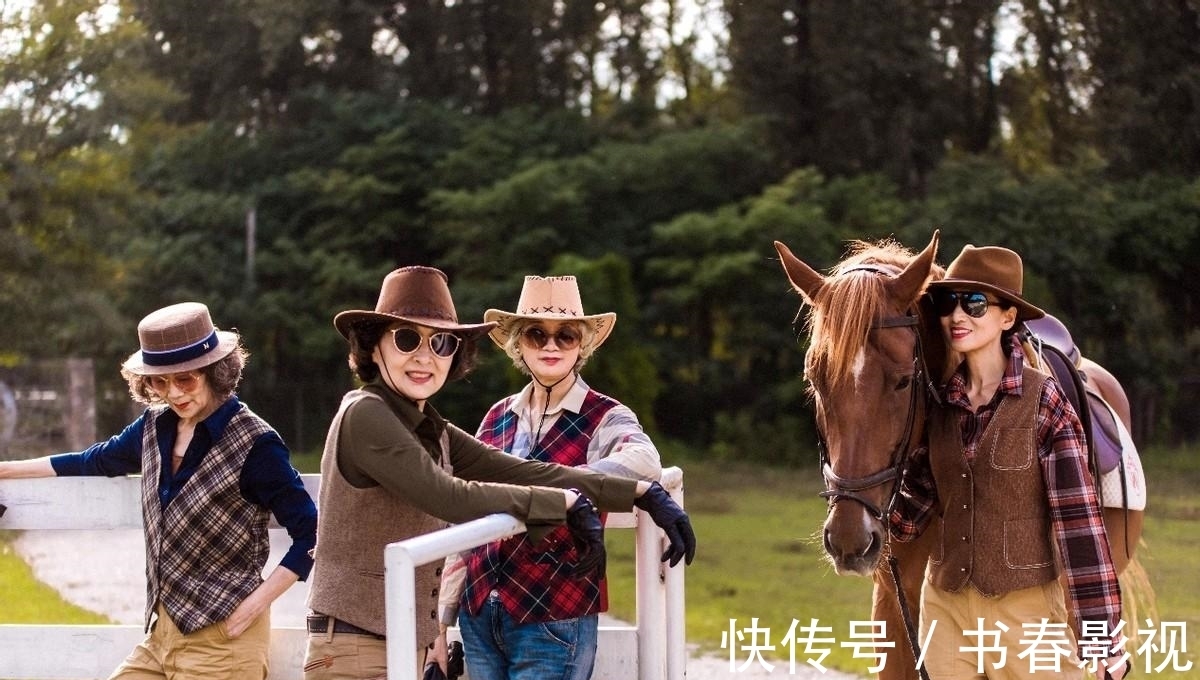 四川老夫妇靠做川菜收获400万粉丝,爷爷:她靠一碗凉面“骗”住我