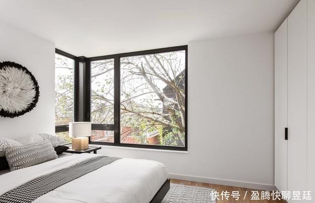 住宅|这套住宅简直颠覆传统,卧室在客厅楼下,院子却在楼顶