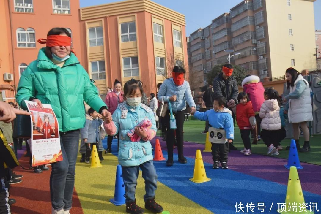 快来看，商城实验幼儿园里也有新年“庙会”