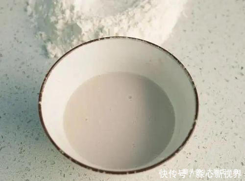江一舟|蒸馒头时，只放酵母就大错特错！多放这2样，馒头蓬松暄软有嚼劲