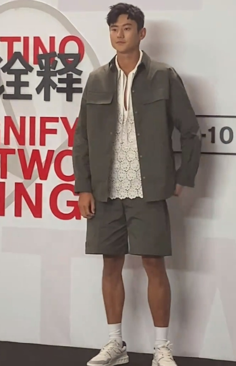 t台|中国泳坛出模特,刘湘首次走T台惊艳全场,宁泽涛新造型辣眼睛