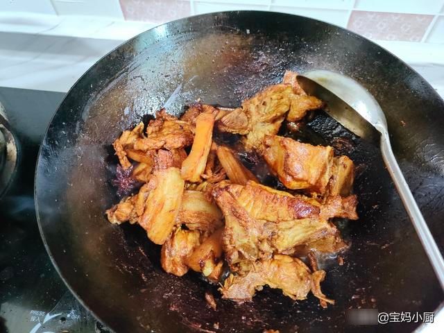 天冷了,家有孩子别不懂吃,这几样做一锅,暖身营养多,孩子长个