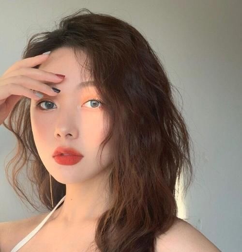 脸小 别乱剪头发2020年最火的4款发型,显脸小又时髦,明星都剪了