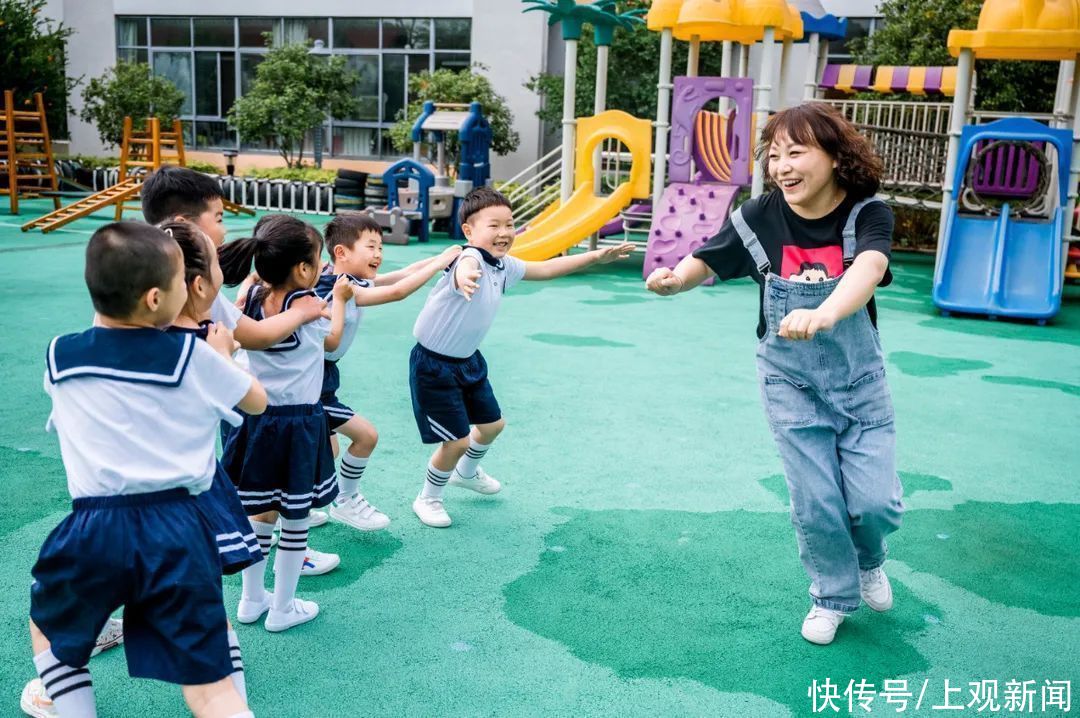 幼儿园|青春不散场！浦东学子毕业照来啦，有你的母校吗？