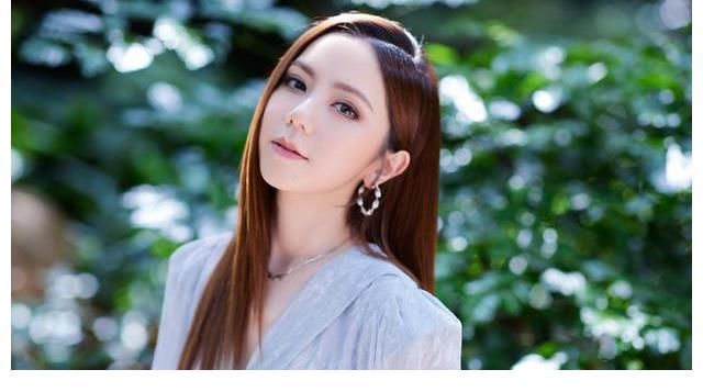 邓紫棋|《明日之子5》导师曝光，王源邓紫棋加盟，但李雪琴是认真的吗？