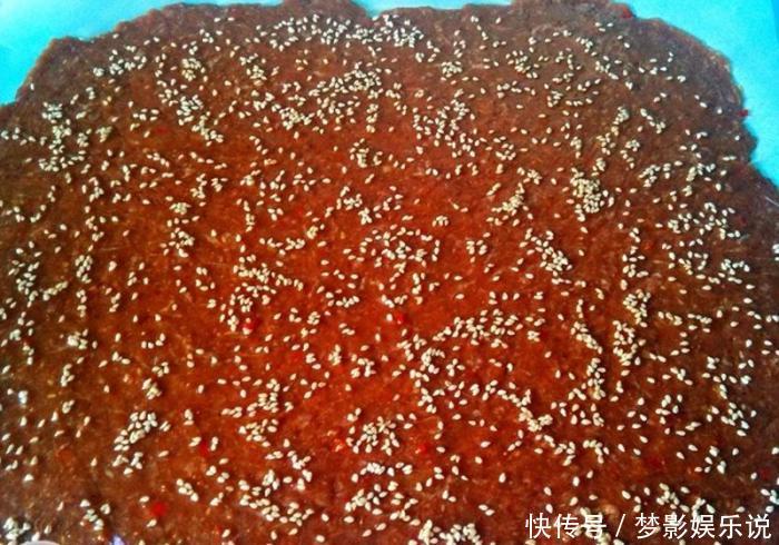 芝麻|牛肉吃了几十年,第一次如此做,把孩子美坏了,一手拿一块