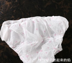 产褥垫|“金牌月嫂”待产包吐血经验分享!产科主任都在夸!孕妈值得一看