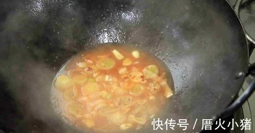 葱白蒜片|厨师长教你“宫保鸡丁”又嫩又滑技巧，学会了不用出门在家就能做