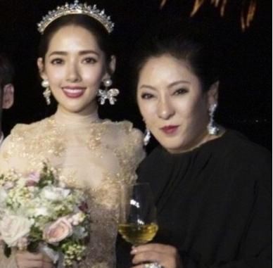 鸽子蛋|向太的奢华“珠宝收藏”，8600万项链是日常，这应该是鸡蛋！