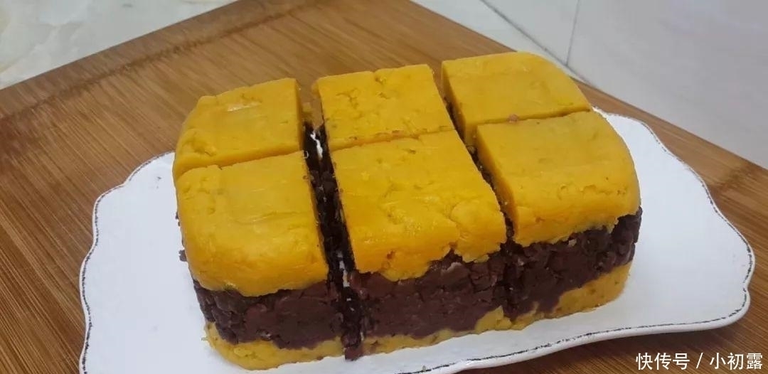 红薯这样做才最好吃,一蒸一切,比豆沙糕都好吃,一口一个真解馋