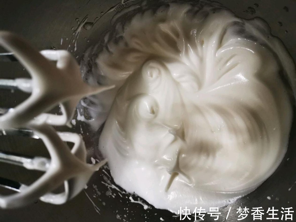 奶粉|烘焙新手也能尝试的奶酪夹心蛋糕,做法简单,高颜值,味道好