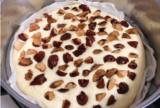 好吃|发糕最容易的做法,不加一滴水,口感甜而不腻,比蛋糕还好吃