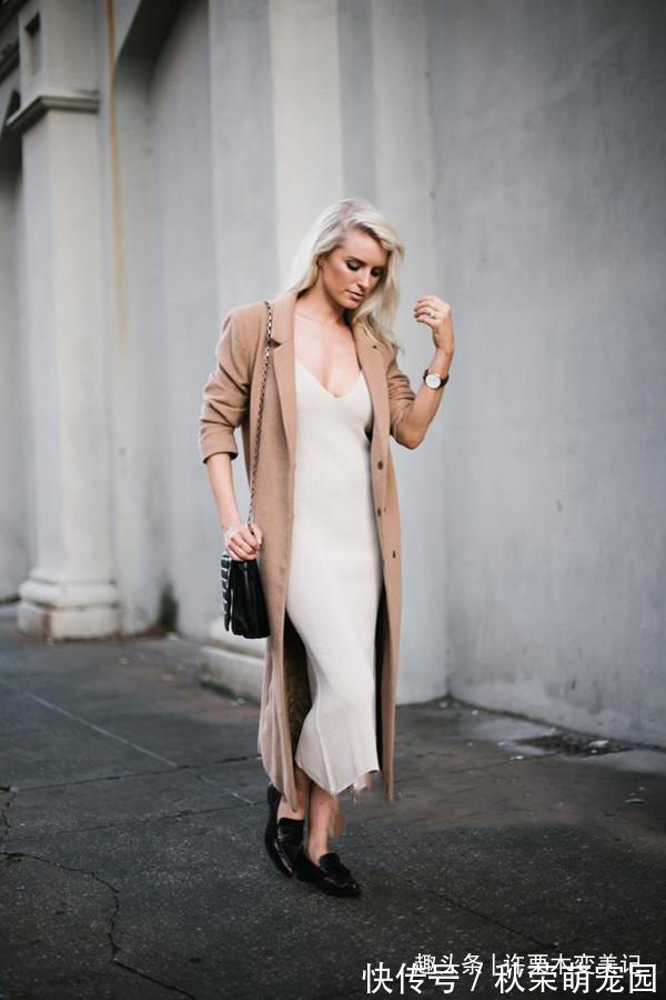 毛衣 风衣里面穿什么才时尚?今年推荐这5种“内搭”,减龄百搭又耐看