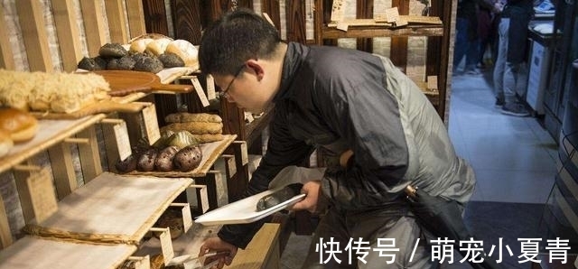 肉松|面包店内部员工:买面包时,有3种面包尽量少买,我们自己从不吃