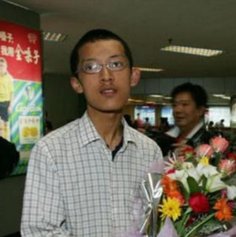 天才少年!那个拒绝世界名校,不顾家人反对出家当和尚的数学天才,后悔吗