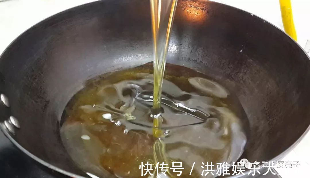 红枣|5个鸡蛋,1斤面粉,锅里一炒,做出创意小零食,比蛋糕好吃十倍