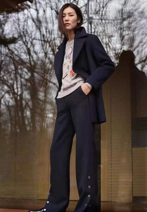 女人如果不差钱的话，早春建议多穿这3件衣服，时髦洋气又提气质