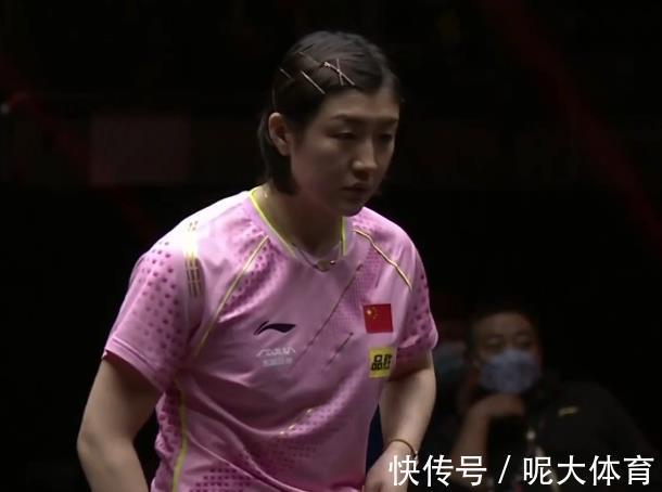 开局|3-2!陈梦新年首胜:替王曼昱复仇,握拳怒吼庆祝,马琳站着鼓掌