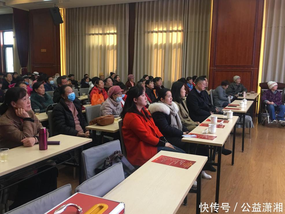 滩头坪社区:“共建幸福家园·共享美好生活”迎元旦文艺汇演活动