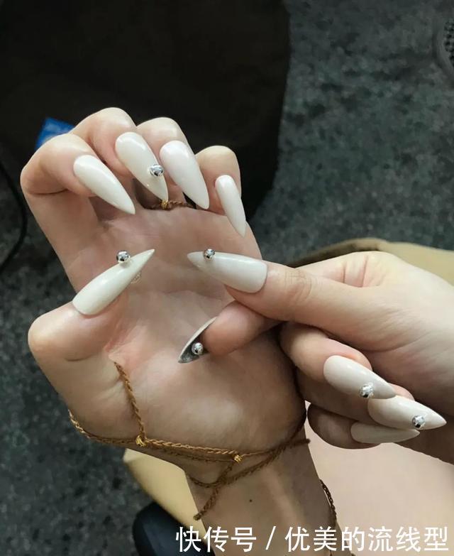 种草鹅|Blackpink 这次又要带动美甲美发行业的发展了