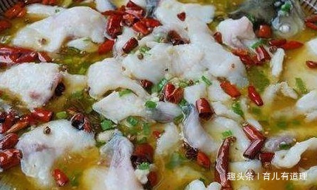 做法特别简单,好吃开胃,学会了在家也能吃出饭店做的味道