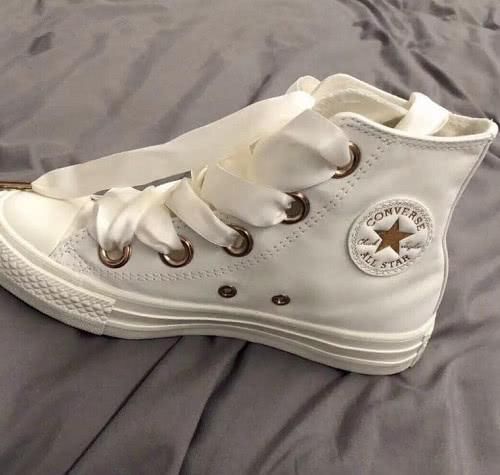 匡威的“仙女鞋”火了,丝带蝴蝶结太“斩男”了,恭喜你即将脱单