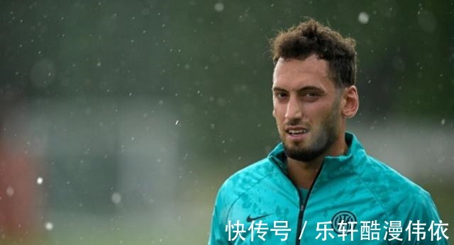 反转|大反转!米兰主动放弃的水货前腰,如今实现蜕变,成国米中场真核