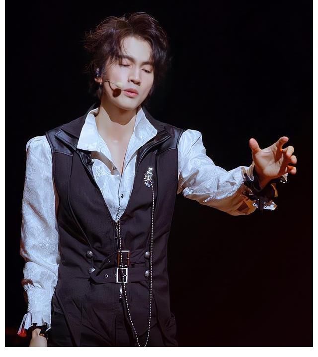 言承旭|现象级综艺《披荆斩棘的哥哥》：历经岁月，满满都是激励与回忆