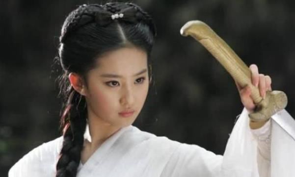  小龙女的姓|金庸笔下的“小龙女”，其实还有个真名，金庸在一个细节中有暗示