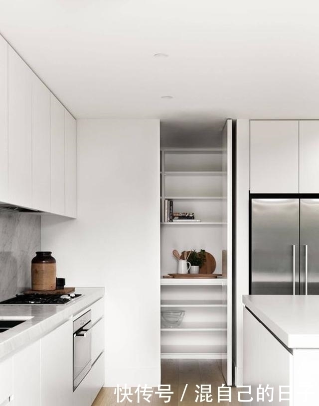 储藏室|再装厨房我就知道了,柜子不打到底,留1㎡储藏室,归纳整齐省心