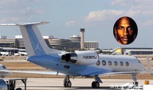 nb喬丹的飛機(jī)，詹姆斯的飛機(jī)，杜蘭特的飛機(jī)，沒有對(duì)比就沒有尷尬！