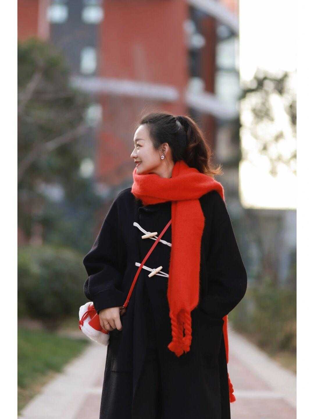 深冬|深冬穿黑色大衣才是最正确的选择,低调简约又有格调,安全感满满