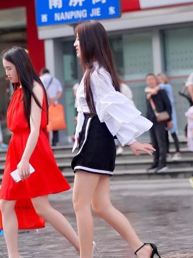 高跟鞋|礼服穿搭示范,选择漂亮的裙子,洒脱时尚